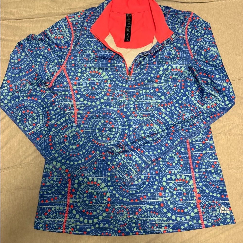 Women’s workout top